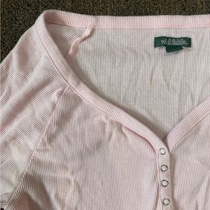 women’s long sleeve shirt